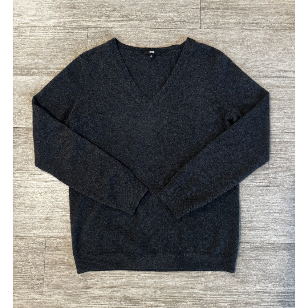 Uniqlo Cashmere Grey Sweater V-Neck 100% Cashmere M Lightweight Minimalist